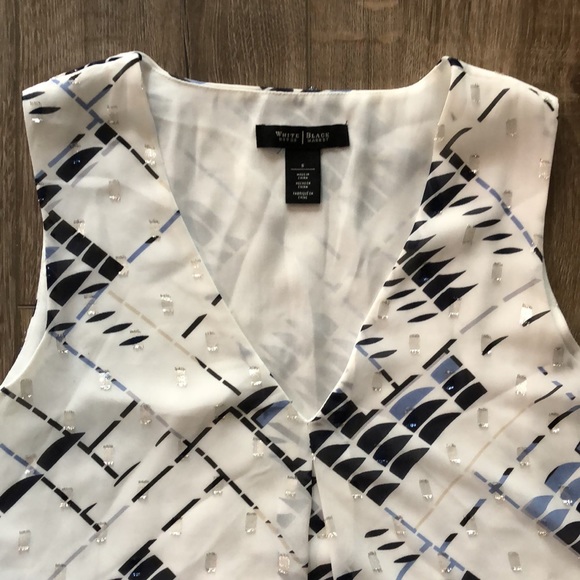 Like new! - WHBM Sleeveless Blouse - Picture 9 of 10